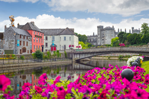 The journey begins in Dublin and explores the highlights of Ireland, including Waterford's famous crystal, the Irish famine, Blarney Castle, the Ring of Kerry, and the stunning Cliffs of Moher.